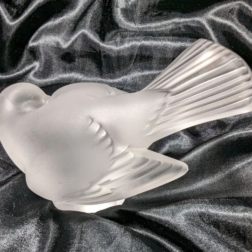 Vintage Signed Lalique (France) Crystal Swallow 1980